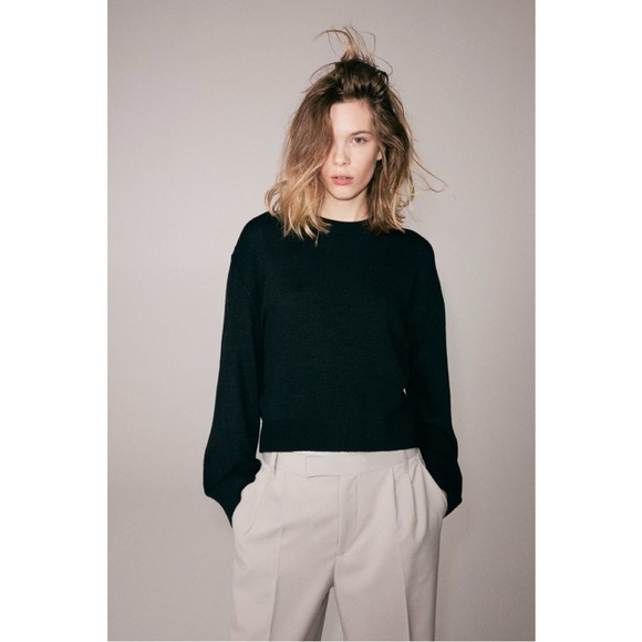 Black Sweater with Linked Seams (M, L, XL) - Picture 4 of 7